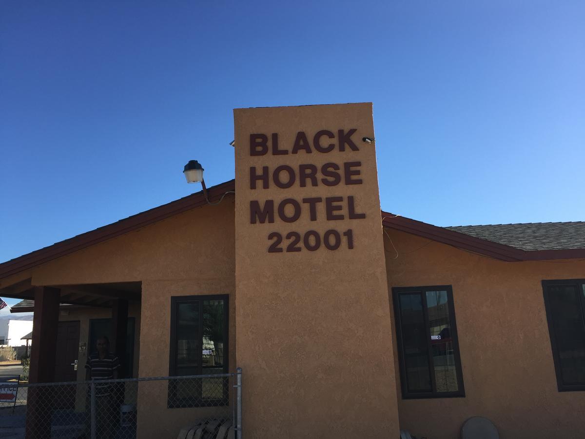 أببل فالي Black Horse Motel المظهر الخارجي الصورة