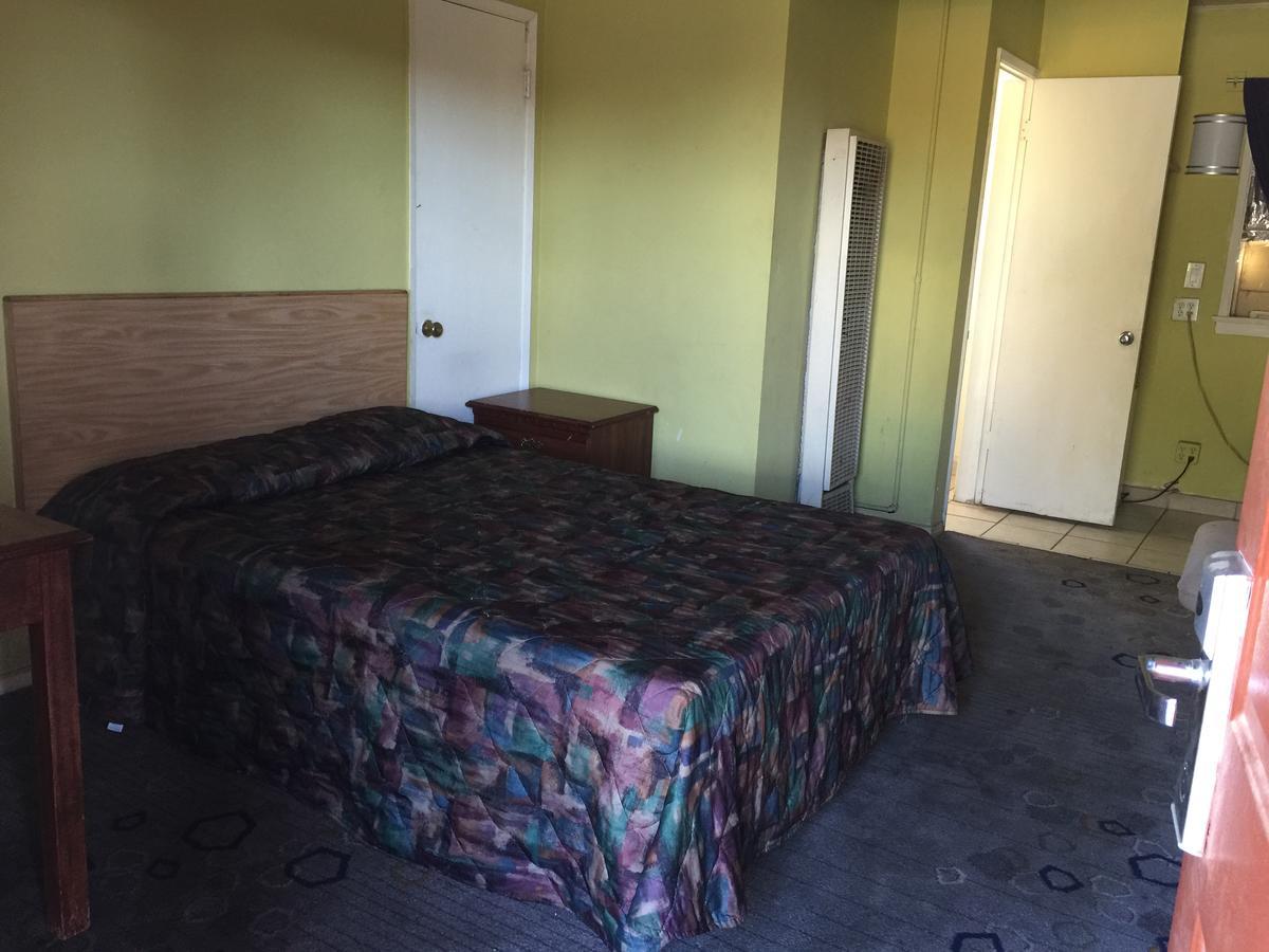 أببل فالي Black Horse Motel المظهر الخارجي الصورة