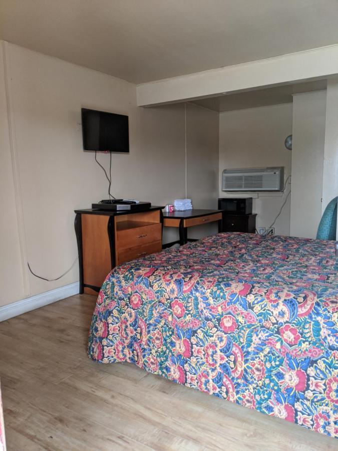 أببل فالي Black Horse Motel المظهر الخارجي الصورة