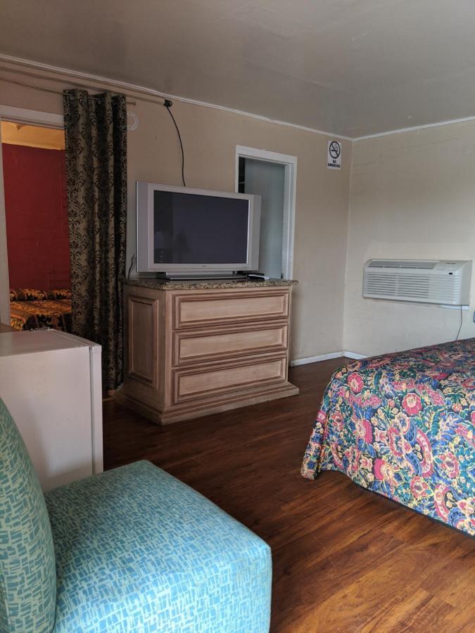 أببل فالي Black Horse Motel المظهر الخارجي الصورة